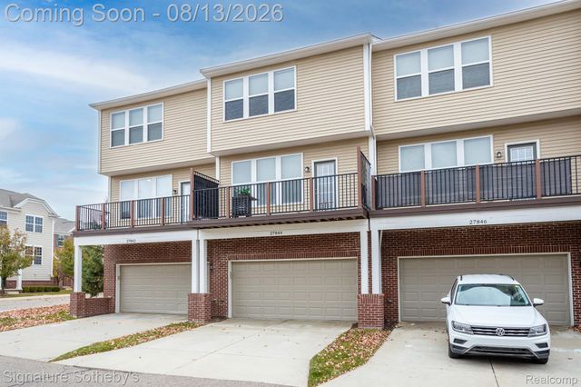 27844 Hopkins Drive, Novi, MI 48377