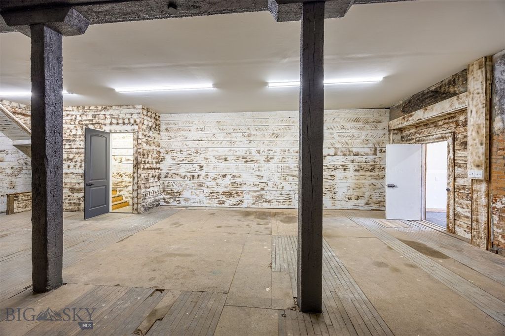 648 S Arizona Street, Butte, MT 59701 photo 3