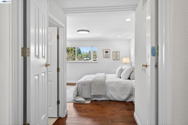 7326 Hillsdale Dr, Pleasanton, CA 94588