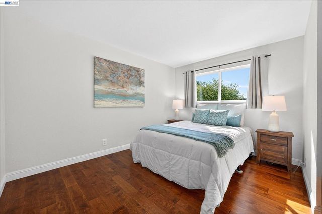 7326 Hillsdale Dr, Pleasanton, CA 94588