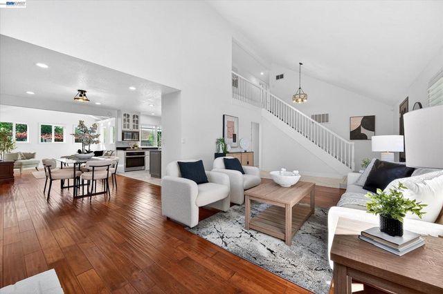 7326 Hillsdale Dr, Pleasanton, CA 94588