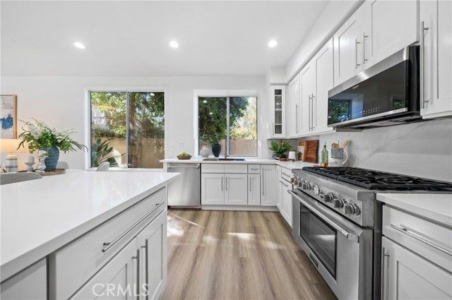 18 Broadleaf, Irvine, CA 92612