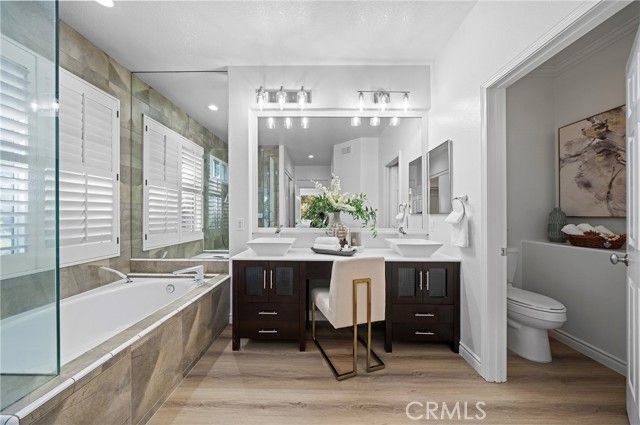 18 Broadleaf, Irvine, CA 92612