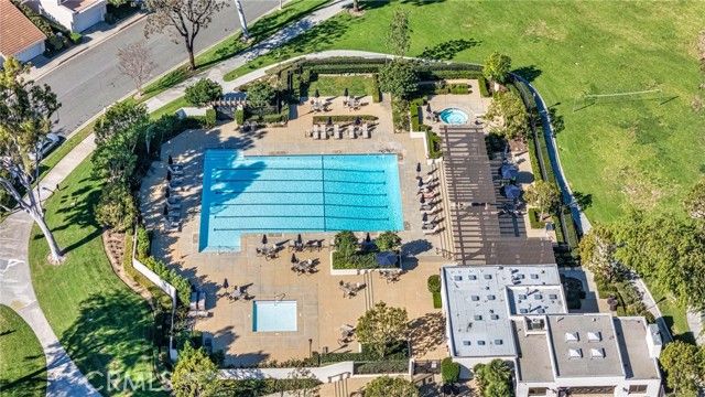 18 Broadleaf, Irvine, CA 92612