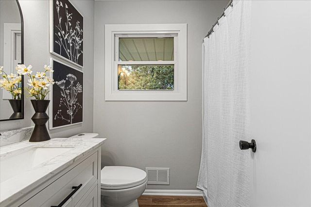 8048 N Greenview COURT, Brown Deer, WI 53223
