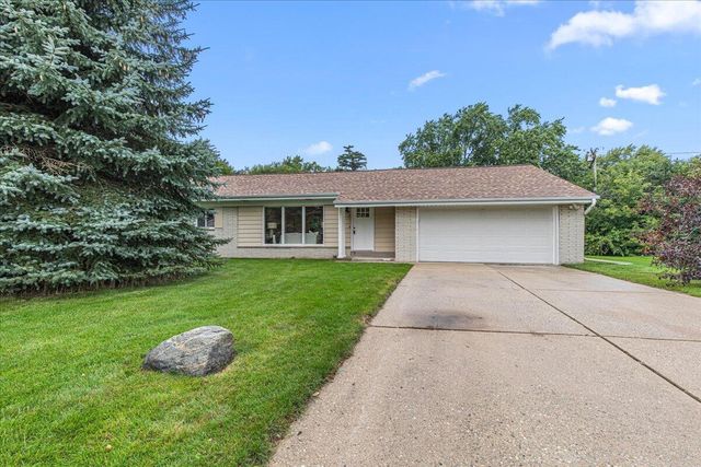 8048 N Greenview COURT, Brown Deer, WI 53223