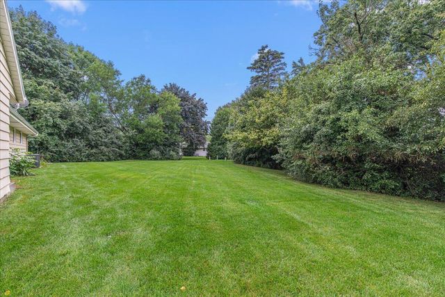 8048 N Greenview COURT, Brown Deer, WI 53223