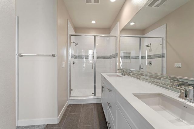 4358 Saint Cloud Way 2, Oceanside, CA 92056