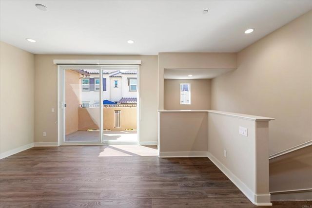 4358 Saint Cloud Way 2, Oceanside, CA 92056
