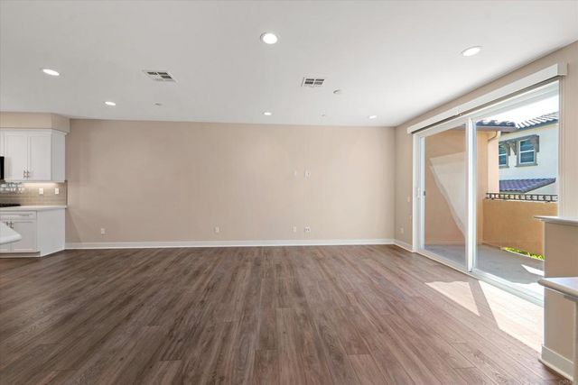4358 Saint Cloud Way 2, Oceanside, CA 92056