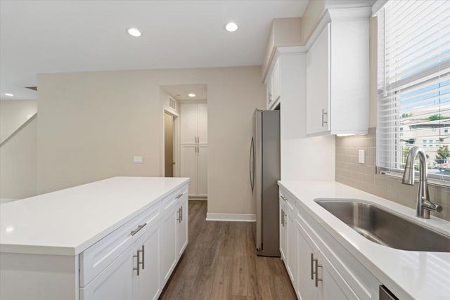 4358 Saint Cloud Way 2, Oceanside, CA 92056