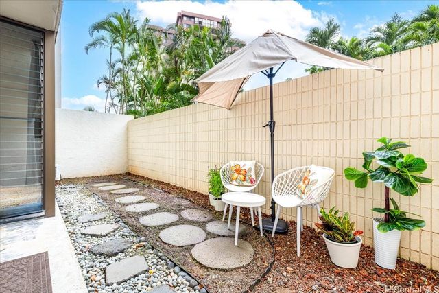 98-500 Koauka Loop 1K, Aiea, HI 96701