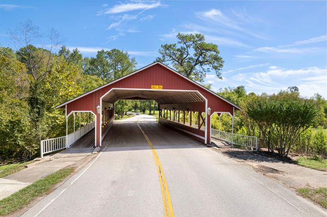 748 Talmalge Hall Drive, Conroe, TX 77302