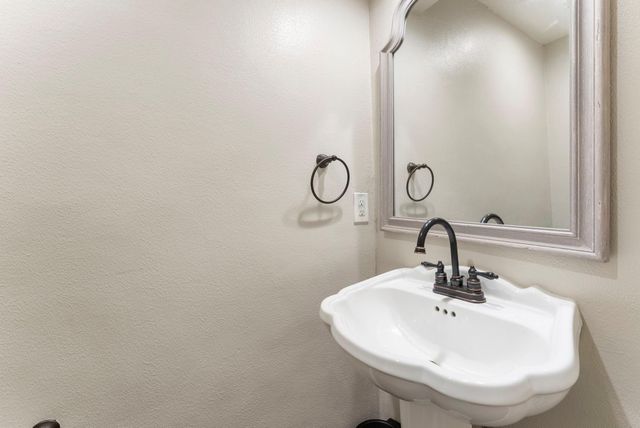 748 Talmalge Hall Drive, Conroe, TX 77302