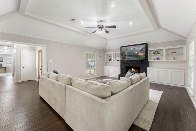 748 Talmalge Hall Drive, Conroe, TX 77302