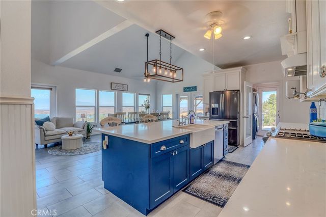 20948 Onaknoll Drive, Lake Mathews, CA 92570