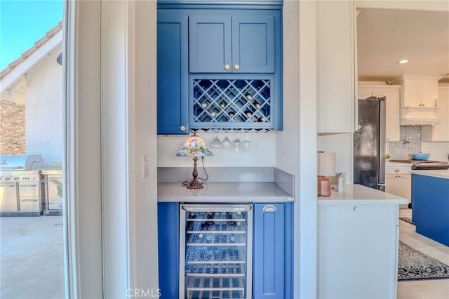 20948 Onaknoll Drive, Lake Mathews, CA 92570