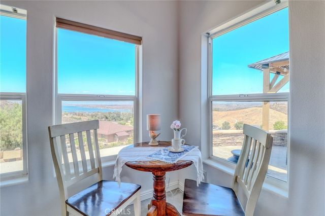 20948 Onaknoll Drive, Lake Mathews, CA 92570