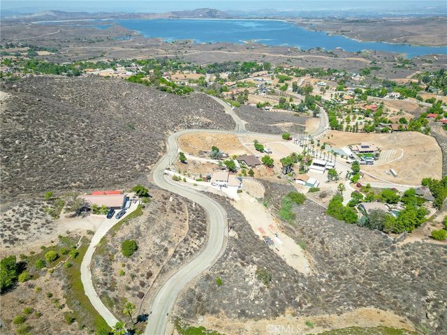 20948 Onaknoll Drive, Lake Mathews, CA 92570
