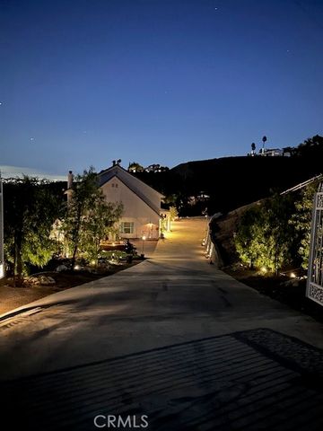 20948 Onaknoll Drive, Lake Mathews, CA 92570