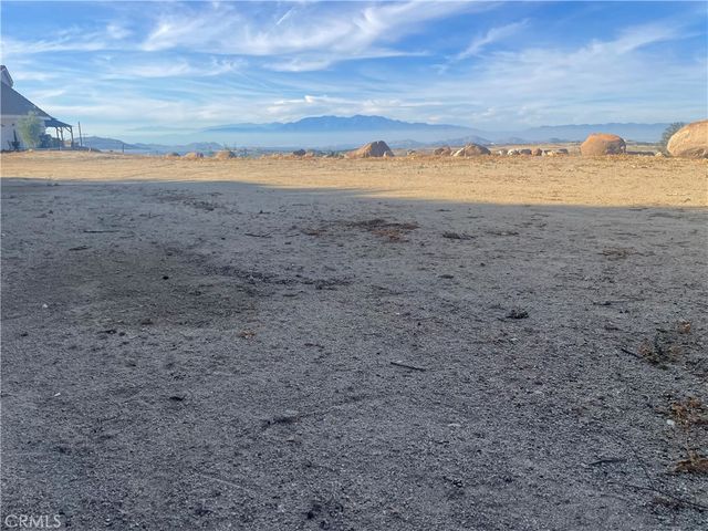 20948 Onaknoll Drive, Lake Mathews, CA 92570