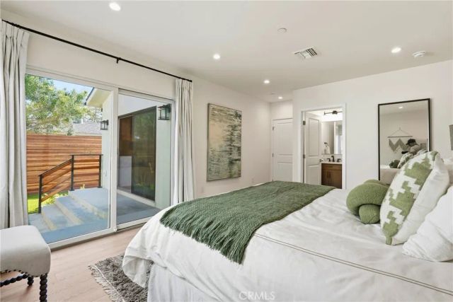 1710 Phillips Way, Los Angeles, CA 90042