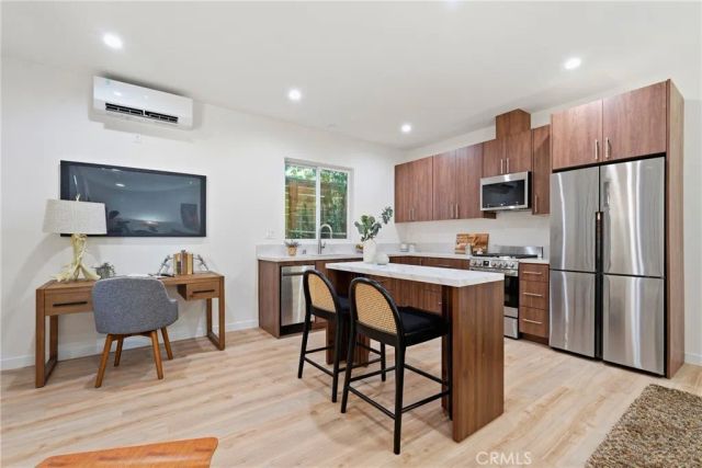 1710 Phillips Way, Los Angeles, CA 90042