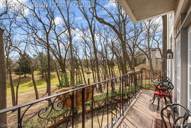 5423 Bristol Parke Drive, Independence Charter Township, MI 48348