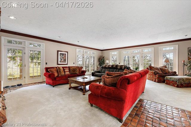 5423 Bristol Parke Drive, Independence Charter Township, MI 48348