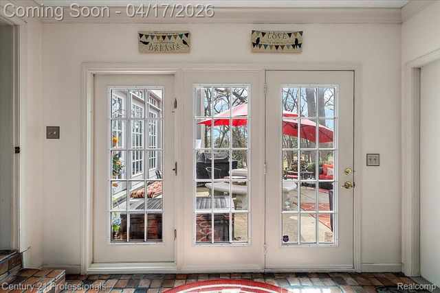 5423 Bristol Parke Drive, Independence Charter Township, MI 48348