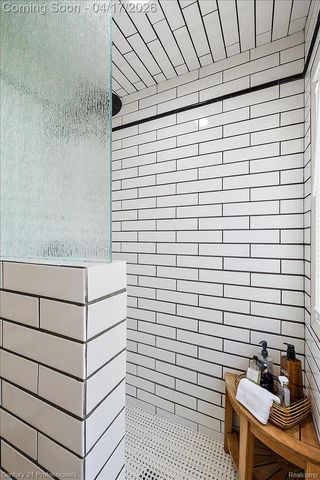 5423 Bristol Parke Drive, Independence Charter Township, MI 48348