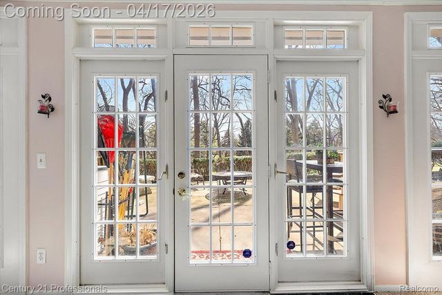 5423 Bristol Parke Drive, Independence Charter Township, MI 48348