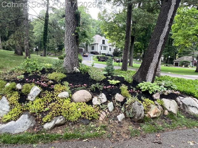 5423 Bristol Parke Drive, Independence Charter Township, MI 48348