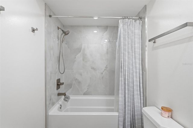 2600 CAMBRIDGE DRIVE, Sarasota, FL 34232