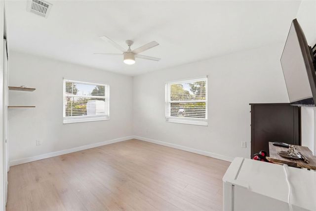 2600 CAMBRIDGE DRIVE, Sarasota, FL 34232
