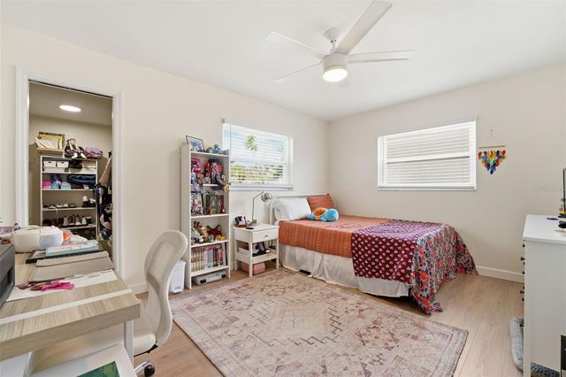 2600 CAMBRIDGE DRIVE, Sarasota, FL 34232