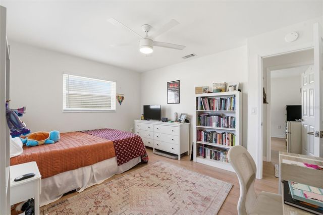 2600 CAMBRIDGE DRIVE, Sarasota, FL 34232