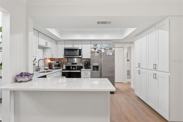 2600 CAMBRIDGE DRIVE, Sarasota, FL 34232