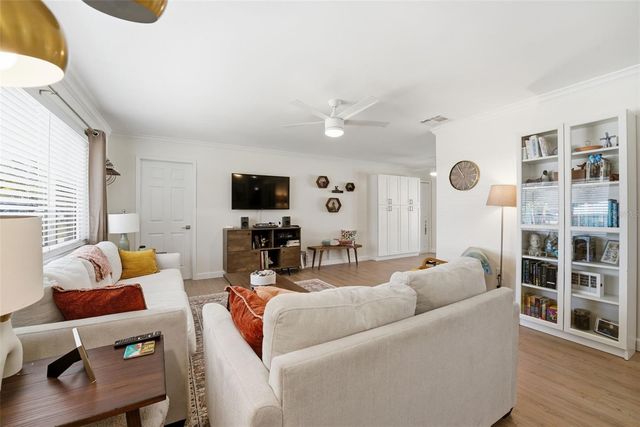 2600 CAMBRIDGE DRIVE, Sarasota, FL 34232