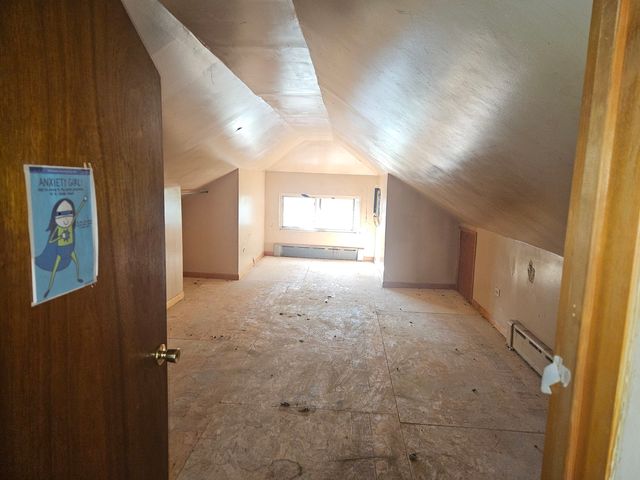 2711 N 77th Avenue, Elmwood Park, IL 60707