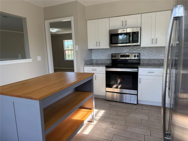 489 S DEERWOOD AVENUE, Orlando, FL 32825