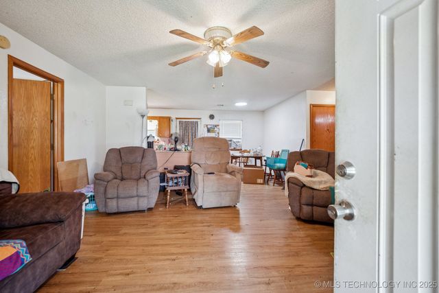 770 NW Seneca, Krebs, OK 74501