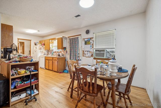 770 NW Seneca, Krebs, OK 74501