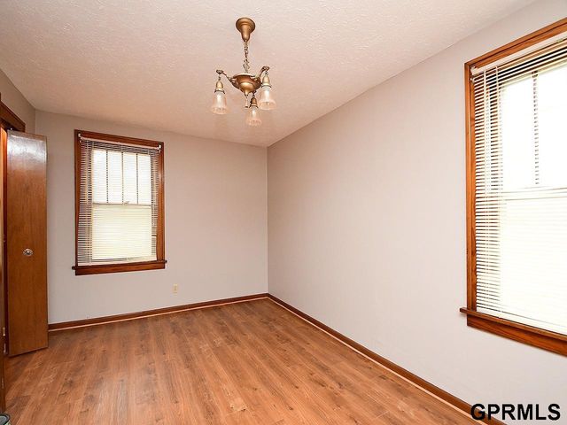 916 A Avenue, Council Bluffs, IA 51501