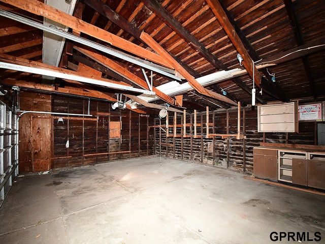 916 A Avenue, Council Bluffs, IA 51501