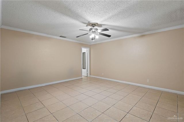 323 Forest Hills Drive 7, Weslaco, TX 78596