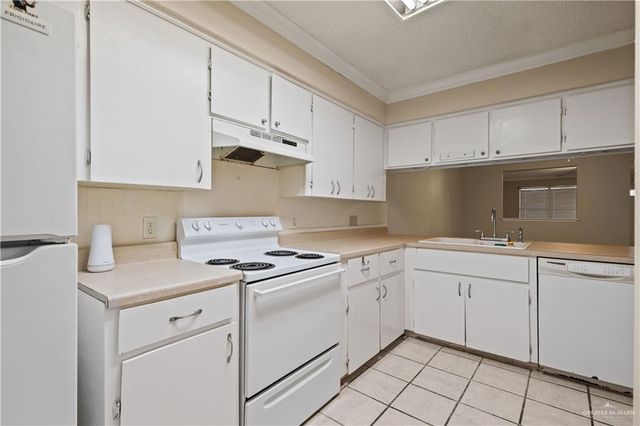 323 Forest Hills Drive 7, Weslaco, TX 78596