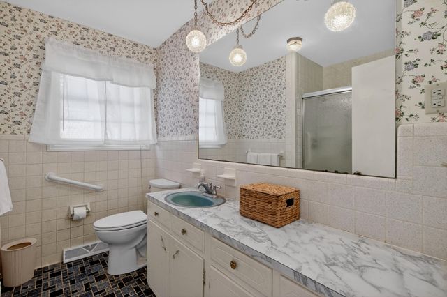 822 Rogers Lane, Mount Pleasant, SC 29464