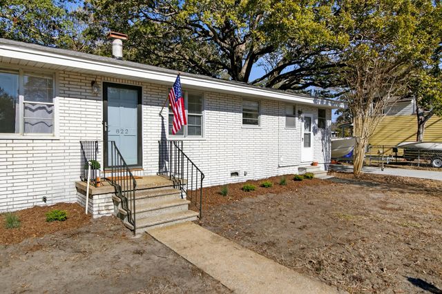 822 Rogers Lane, Mount Pleasant, SC 29464