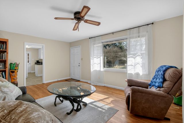 822 Rogers Lane, Mount Pleasant, SC 29464